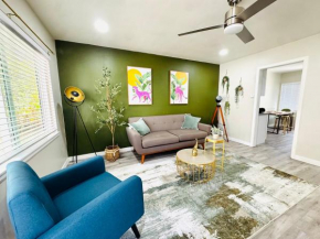 Urban Oasis Stylish Comfort Near Downtown